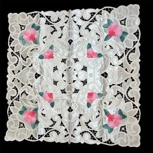 Cream Beige Tablecloth with Applique Floral Cutouts Battenburg Lace NEW 34x34"